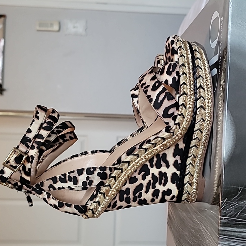 Wedges - Picture 4 of 7